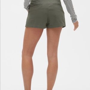 Gap Green Khaki City Shorts